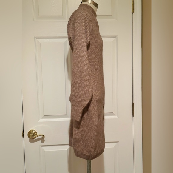 NWT SWEATER DRESS BEIGE LONG SLEEVE PULL ON MEDIUM - Picture 3 of 4